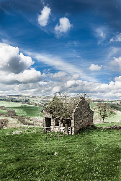 istock Farmhouse Ruin 178451980