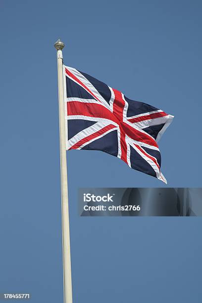 Union Jack - Fotografie stock e altre immagini di A forma di croce - A forma di croce, Asta - Oggetto creato dall'uomo, Bandiera