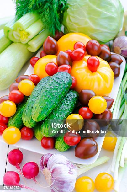 Весенний Овощи Свежие — стоковые фотографии и другие картинки Без глютена - Без глютена, Белый, Вариация