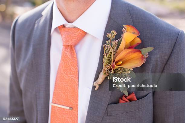 Photo libre de droit de Fleur À La Boutonnière banque d'images et plus d'images libres de droit de Adulte - Adulte, Arum d'eau, Chemise