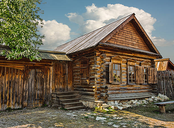 istock Old wooden house 178469270
