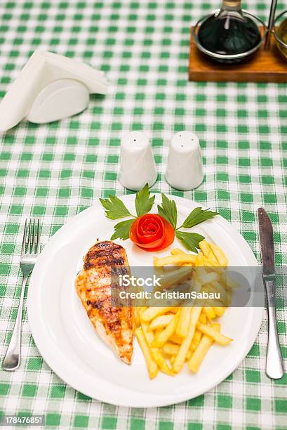 Gegrilltes Huhn Pipette Stockfoto und mehr Bilder von Bildschärfe - Bildschärfe, Farbbild, Fotografie