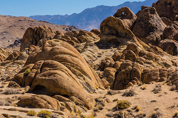 istock Heart Arch at the Alabama Hills 178478502