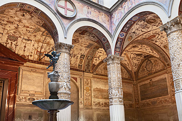 インテリアのパラッツォヴェッキオなど、フィレンツェ（イタリア） - palace palazzo vecchio florence italy architecture ストックフォトと画像