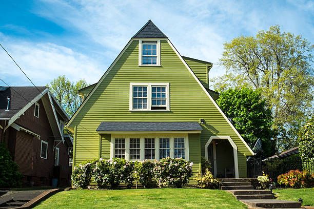 istock American craftsman house 178486109