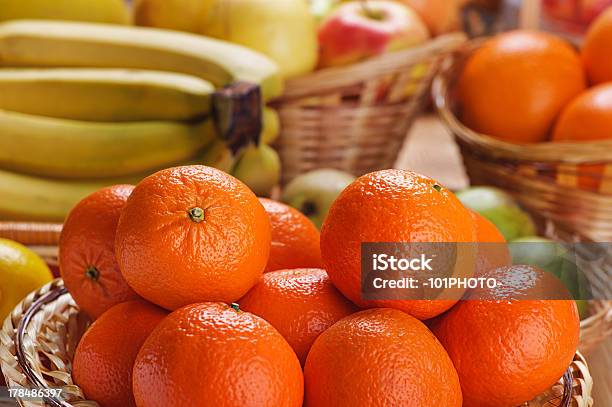 Mandarinen Bananen Äpfel Und Birnen Stockfoto und mehr Bilder von Abnehmen - Abnehmen, Apfel, Banane