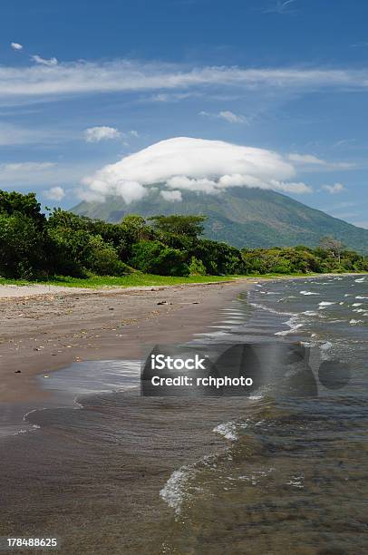 Nicaragua Paesaggi Su Unisola Ometepe - Fotografie stock e altre immagini di Nicaragua - Nicaragua, Vulcano, Managua