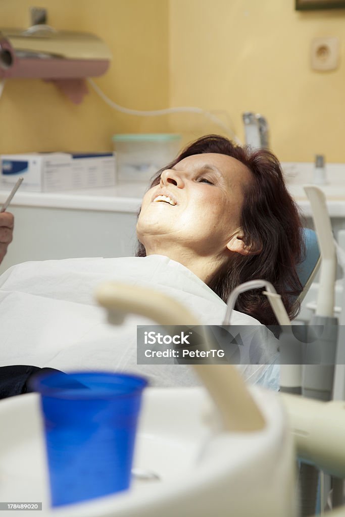 Mitte Alter Frau beim Zahnarzt - Lizenzfrei 40-44 Jahre Stock-Foto