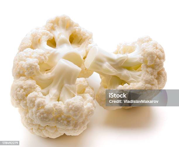 Coliflor Foto de stock y más banco de imágenes de Alimento - Alimento, Blanco - Color, Cena