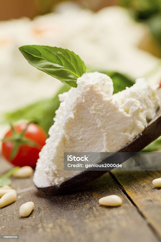 Ingredienti per Ravioli fatti in casa - Foto stock royalty-free di Composizione verticale