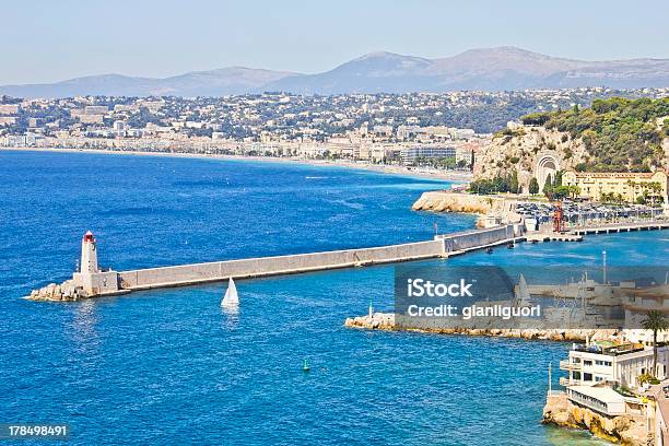 La Costa Di Nizza Francia - Fotografie stock e altre immagini di Acqua - Acqua, Alpi Marittime, Ambientazione esterna