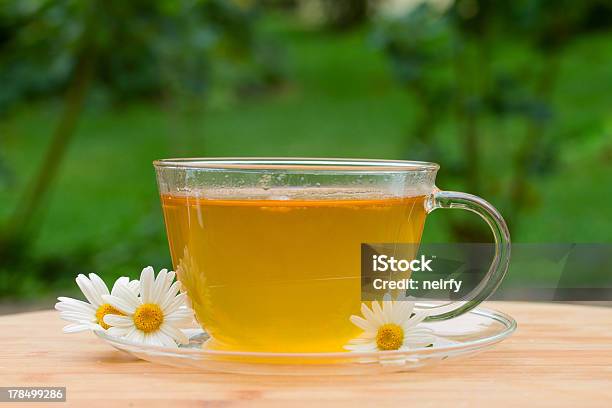 Foto de Xícara De Chá Com Camomile e mais fotos de stock de Alimentação Saudável - Alimentação Saudável, Antioxidante, Bebida