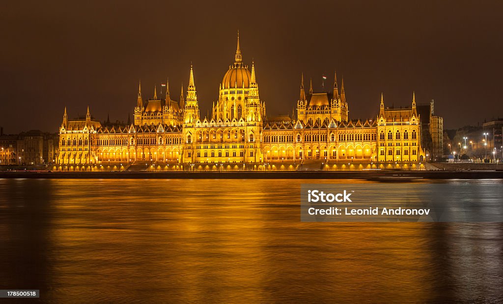 Sede do Parlamento húngaro à noite-Budapeste - Royalty-free Anoitecer Foto de stock
