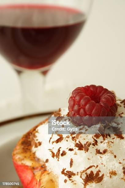 Sweet Desierto De Foto de stock y más banco de imágenes de Actividad - Actividad, Alegría, Alimento