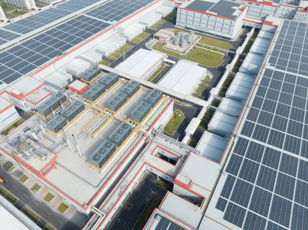 istock Modern factory rooftop solar power generation 1785007653