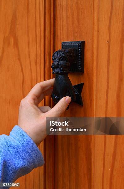 ドアノック - ドアのストックフォトや画像を多数ご用意 - ドア, ドアノッカー, ノック