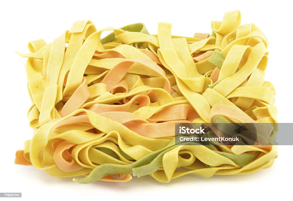 Pila de Tagliatelle Pasta - Foto de stock de Alimento libre de derechos