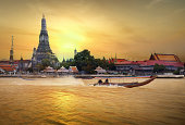 wat-arun-den-chao-phraya-fluss-bei-sonnenuntergang.jpg?b=1&s=170x170&k=20&c=3rBDJY1Hth80qd30zKK0EFHeaZAe1MRpEBFr0D7PE9o=