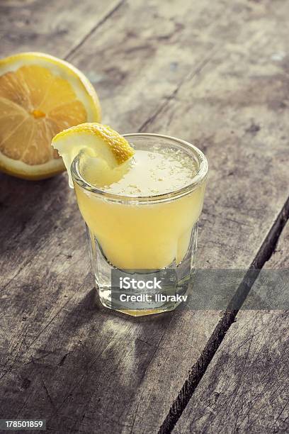 리몬첼로 레몬색 Liqueur 0명에 대한 스톡 사진 및 기타 이미지 - 0명, 노랑, 독한 술