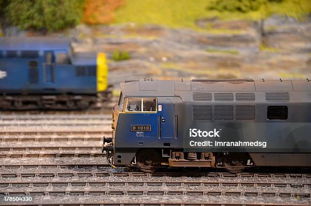 Diesel Tren De Motores Modelo Tren Eléctrico Foto de stock y más banco de imágenes de Tren de juguete - Tren de juguete, Carga de tren, Fila - Arreglo