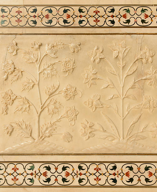 istock Flowers carved into the Taj Mahal 178504987