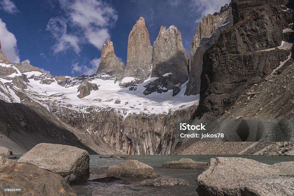 Torres del paine National Park, Chili avec vue sur le lac - Photo de Alpinisme libre de droits