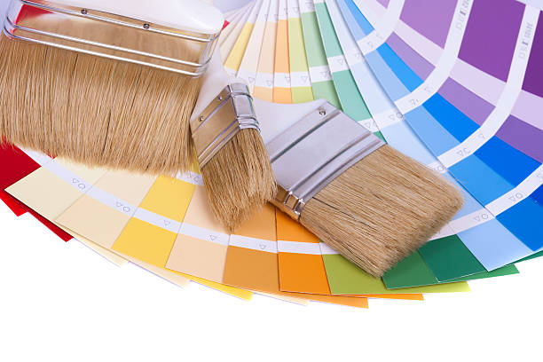 istock Color palette and a brush 178507394