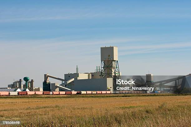 Kopalnia Potażu Headframe - zdjęcia stockowe i więcej obrazów Kopalnia potażu - Kopalnia potażu, Saskatchewan, Nawóz