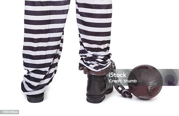 죄수 왜고너의 레그스 사슬에 대한 스톡 사진 및 기타 이미지 - 사슬, 신발, 죄수