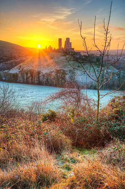 istock Beautiful sunrise over castle ruins 178511324