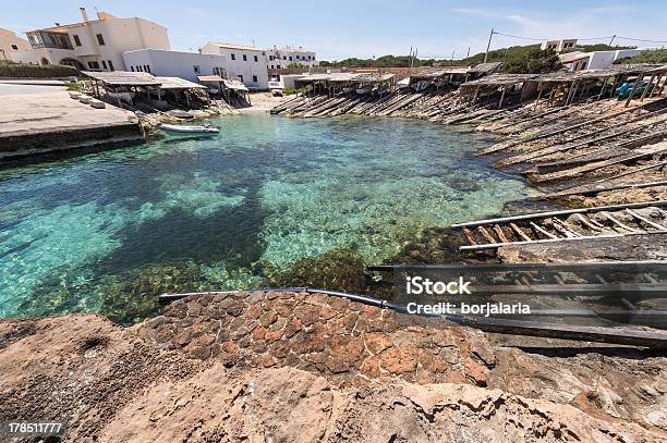 Es Klapki Calo Port W Wyspa Formentera Łodzie Kolei - zdjęcia stockowe i więcej obrazów Baleary