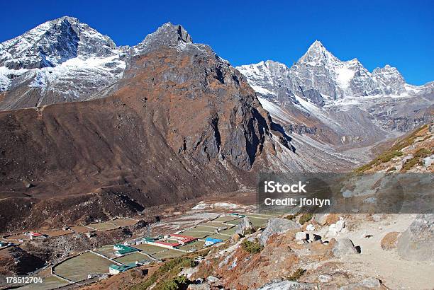 Machermo Valley Himalayas Nepal Foto de stock y más banco de imágenes de Aire libre - Aire libre, Aldea, Asia