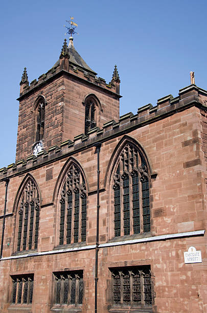 Iglesia St. Peters en el centro de la ciudad de Chester - foto de stock