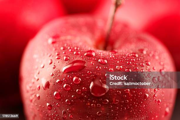 Foto de Maçã Vermelha Suculenta e mais fotos de stock de Alimentação Saudável - Alimentação Saudável, Antioxidante, Comida