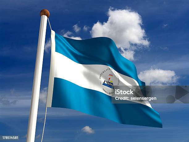 Bandera De Nicaragua Con Trazado De Recorte Foto de stock y más banco de imágenes de Aire libre - Aire libre, Bandera, Bandera de Nicaragua