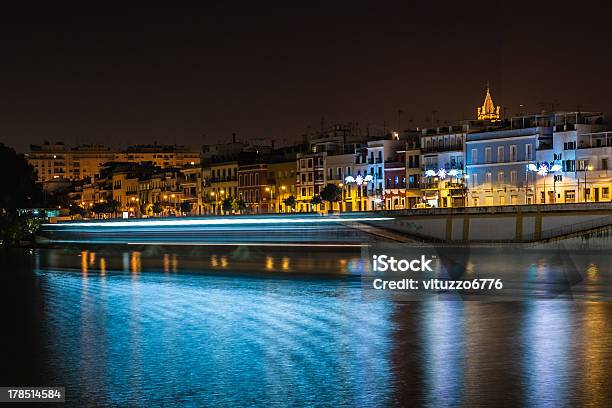 Foto de Sevilla e mais fotos de stock de Exterior de Prédio - Exterior de Prédio, Ponto Turístico, Sevilha