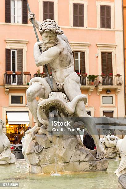 Neptunbrunnen Stockfoto und mehr Bilder von Europa - Kontinent - Europa - Kontinent, Farbbild, Fotografie