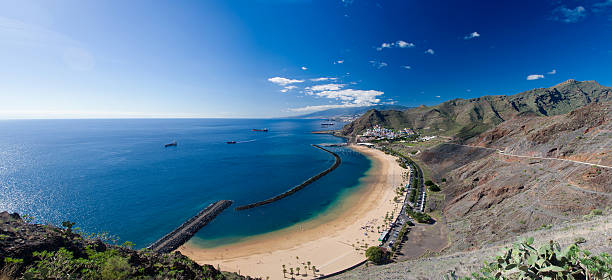 tenerife beach-playa de las teresitas - tenerife spain national park canary islands photos et images de collection