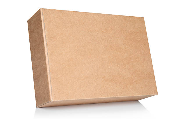 caja de cartón sobre fondo blanco - box blank brown white fotografías e imágenes de stock