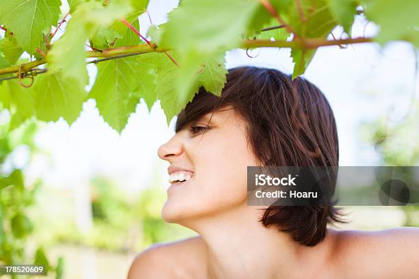 Photo libre de droit de Femme Beauté De La Nature banque d'images et plus d'images libres de droit de 25-29 ans - 25-29 ans, Adulte, Affaires