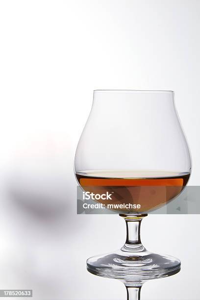 Coñac Foto de stock y más banco de imágenes de Bebida - Bebida, Bebida alcohólica, Brandy