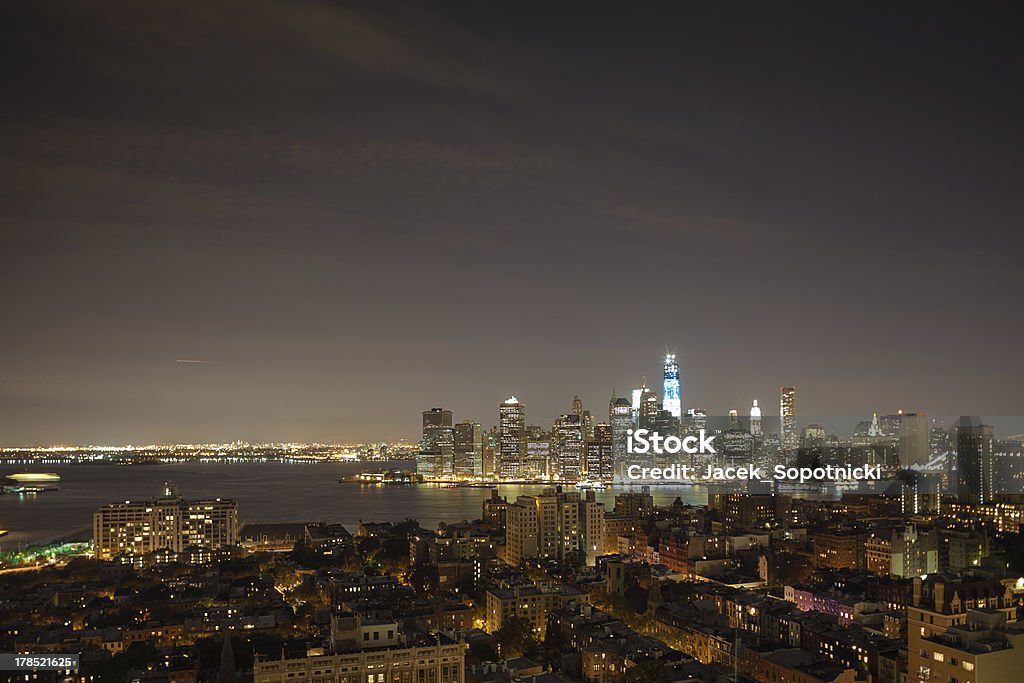 Nova York à noite-WTC na Azul - Foto de stock de Alto - Descrição Geral royalty-free