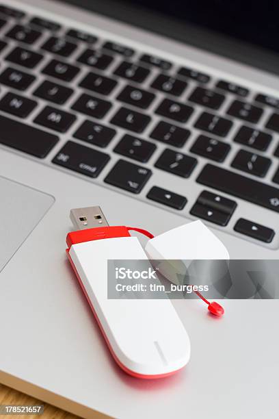 4 G Lte Dongle Usb Internet A Banda Larga Mobile - Fotografie stock e altre immagini di 3G - 3G, 4G, Accessibilità