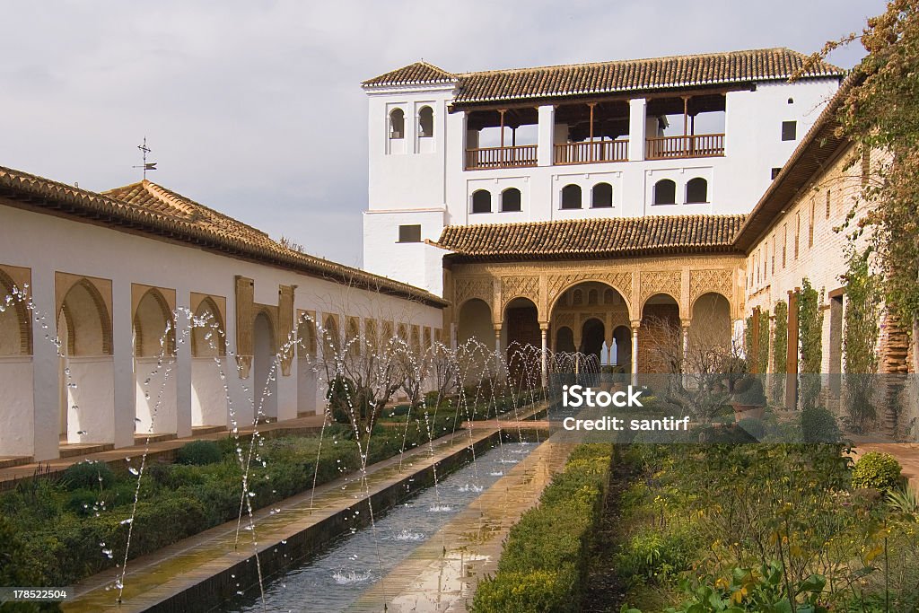 El Generalife - Foto stock royalty-free di Giardini Generalife