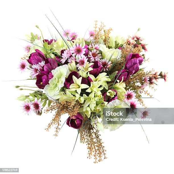 Photo libre de droit de Bouquet De Fleurs Artificielles banque d'images et plus d'images libres de droit de Fleur - Flore - Fleur - Flore, Artificiel, Aster ptarmicoides