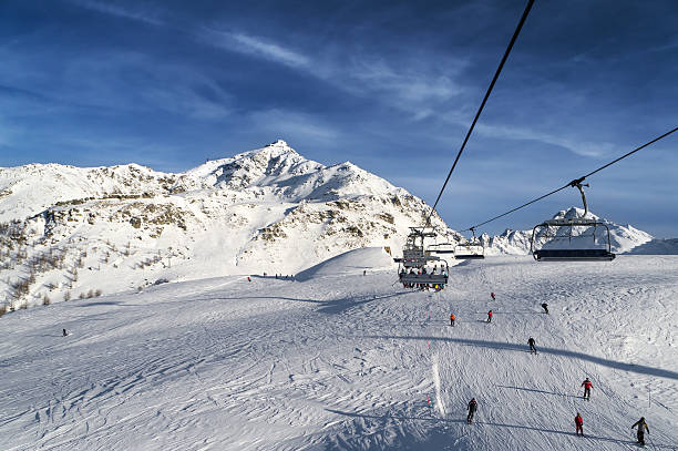 istock Ski track with chair lift 178523325
