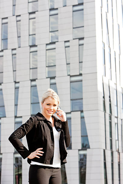 istock telephoning businesswoman 178523383