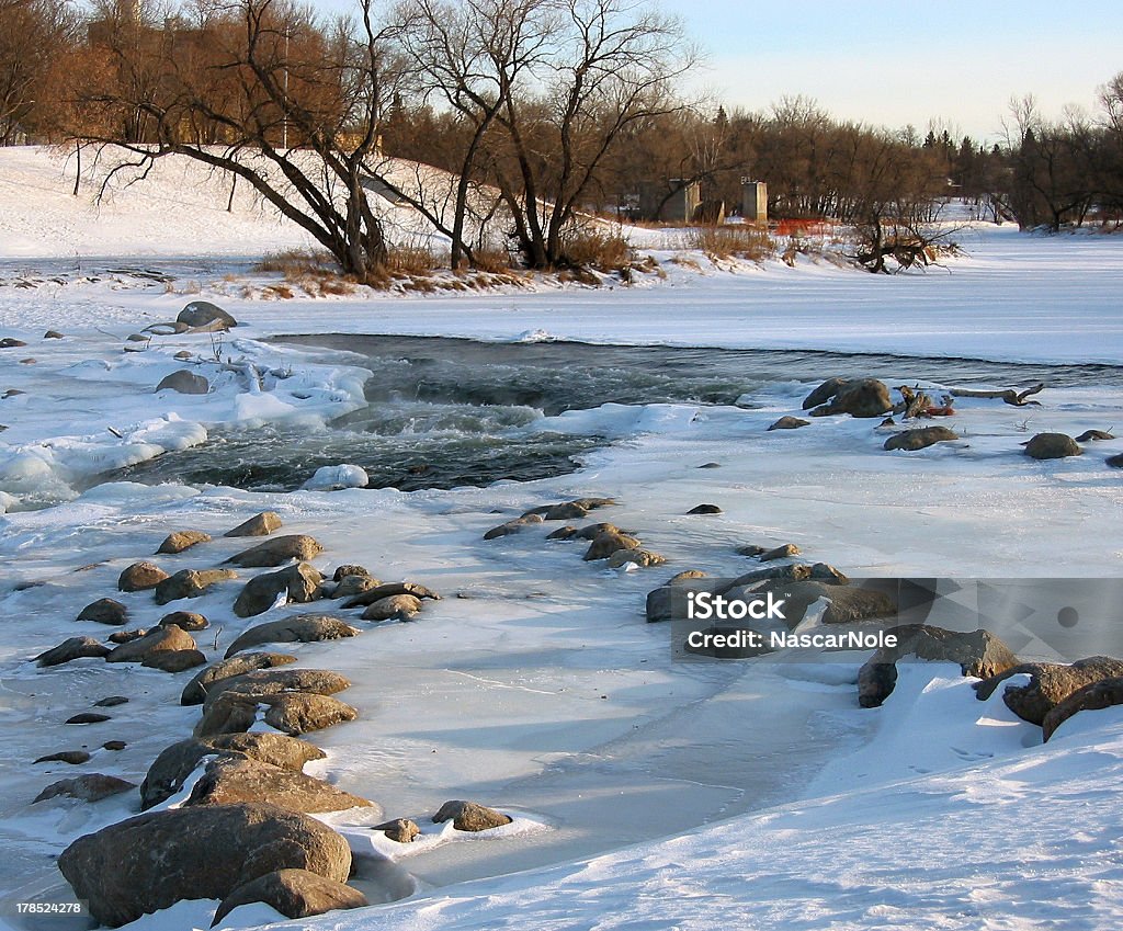 Fiume congelamento di Fargo - Foto stock royalty-free di Dakota del Nord