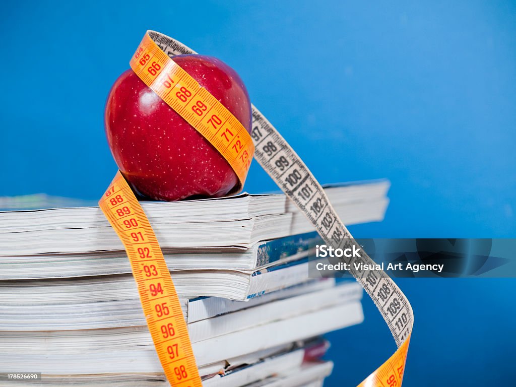 Dieta medição em revistas - Royalty-free Alimentação Saudável Foto de stock