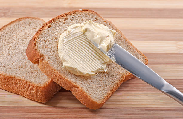 pão e manteiga - baking margarine studio shot macro imagens e fotografias de stock